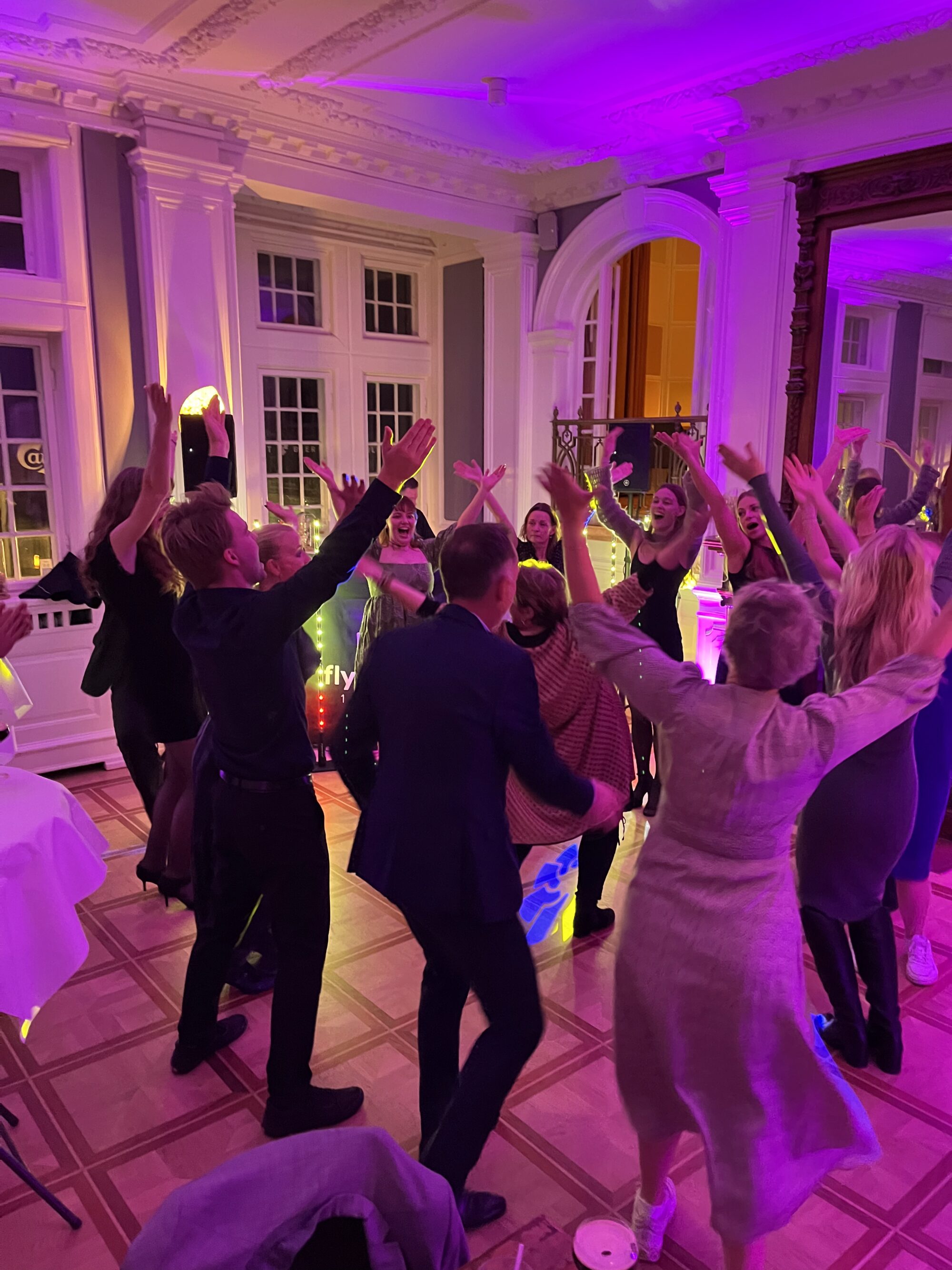 Dj til bryllupsfesten