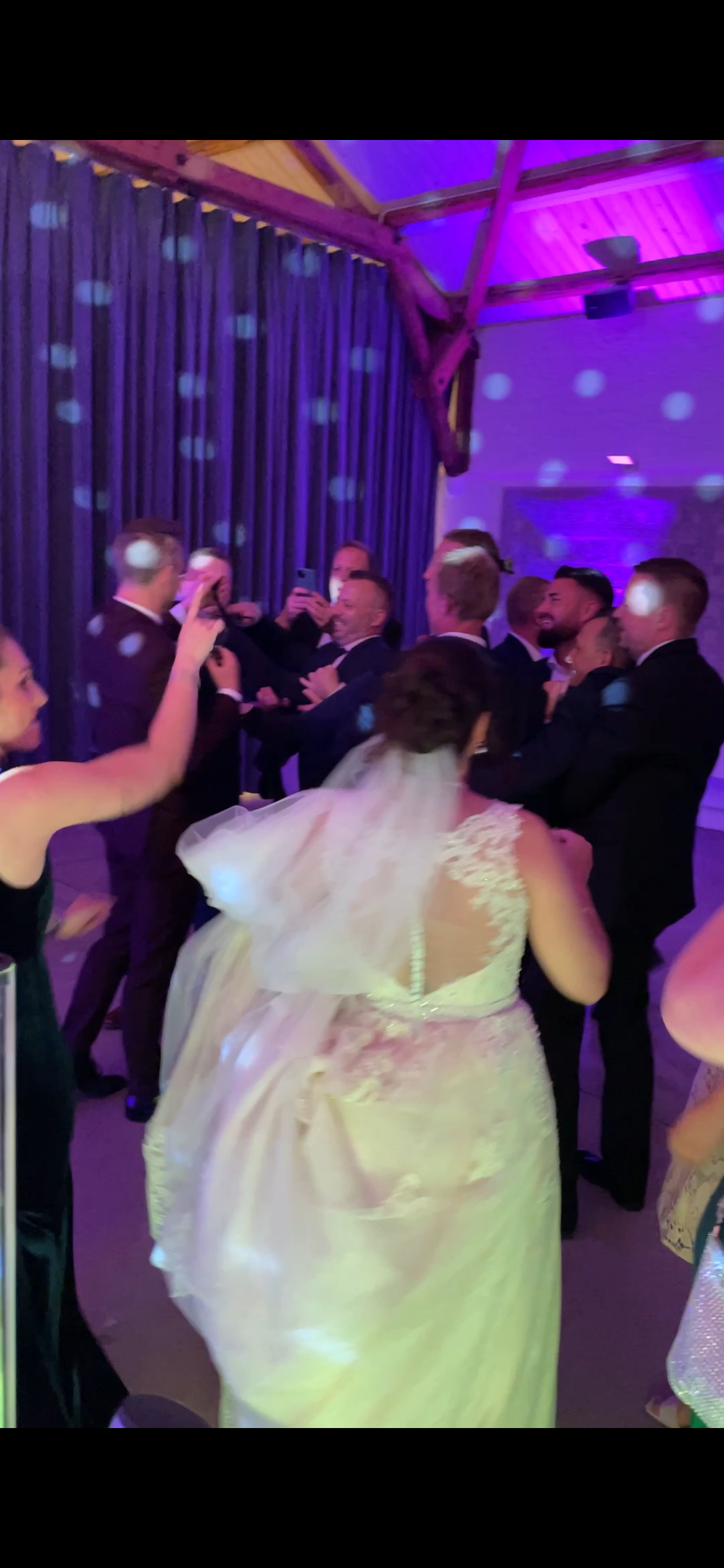 Dj til bryllup med Flyverskjul